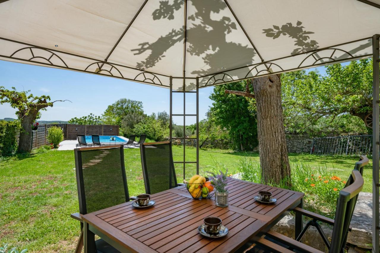 Holiday Home Dide Kanfanar Ngoại thất bức ảnh